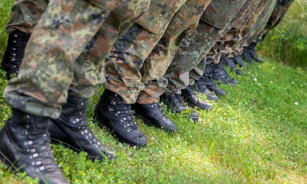 Γενικός Επιθεωρητής Bundeswehr: Ναι στην στράτευση των γυναικών